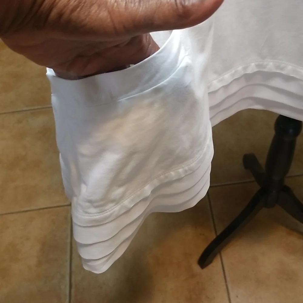 White comfortable top Sz ( 2X ) - Picture 2 of 5